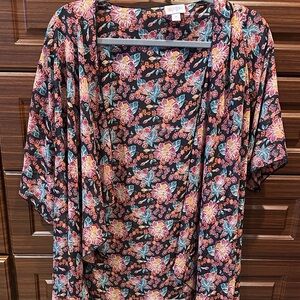 LuLaRoe Medium Shirley Sheer Duster Kimono